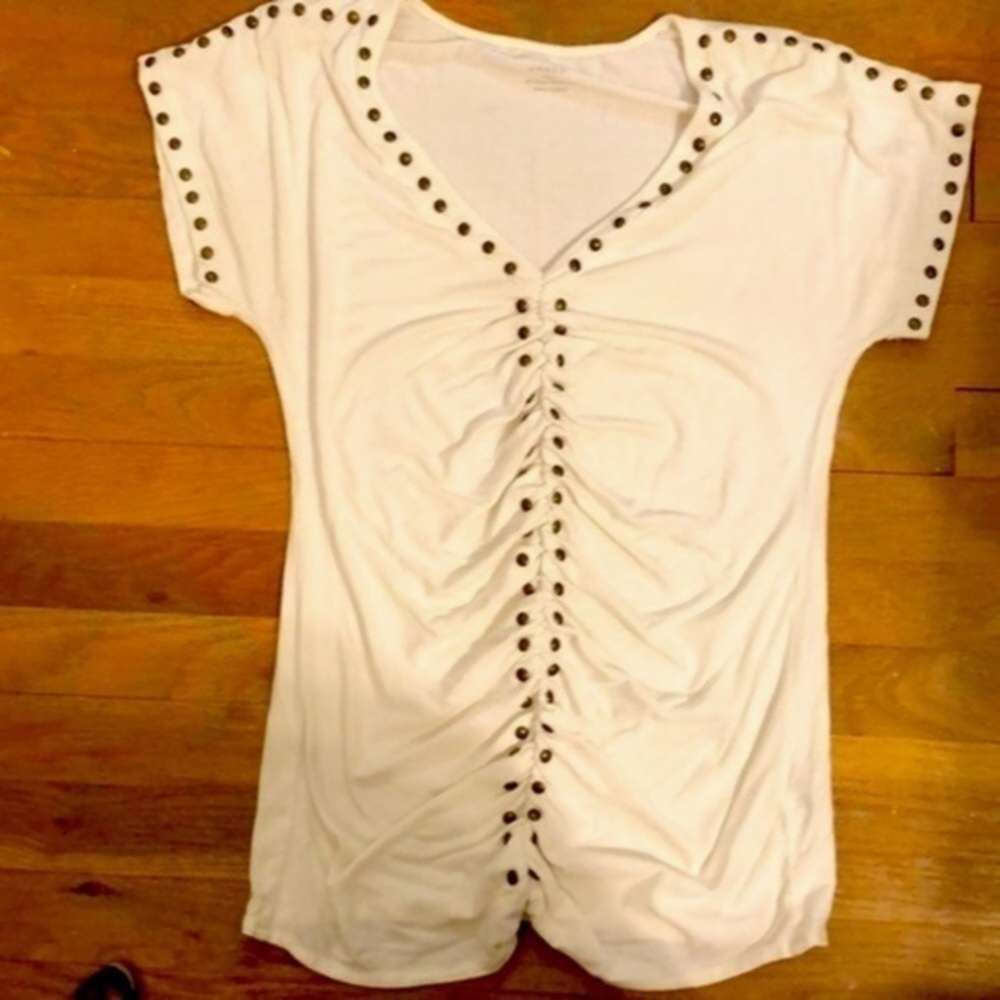 Grace  white short sleeve  V neck  T-shirt  Top size small